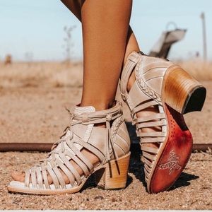 Freebird by Steven Wazee shoes size 7 - never worn